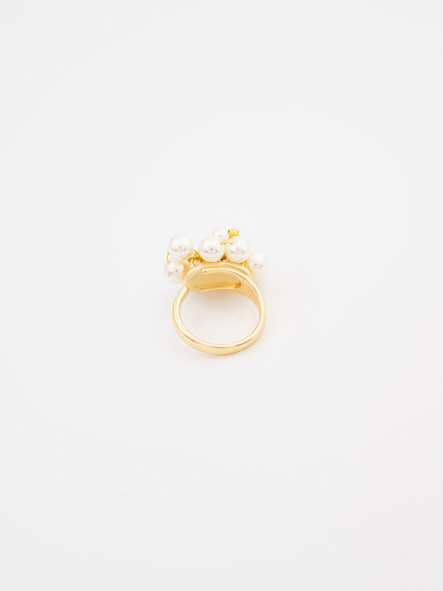Pearl Cluster Ring