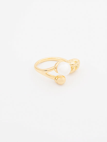 Sculpted Ring