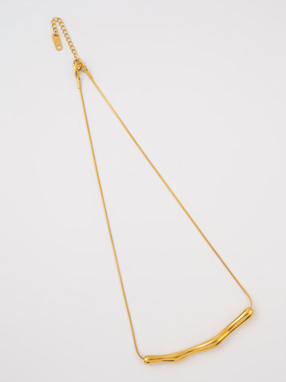 Curved Bar Necklace
