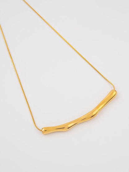 Curved Bar Necklace