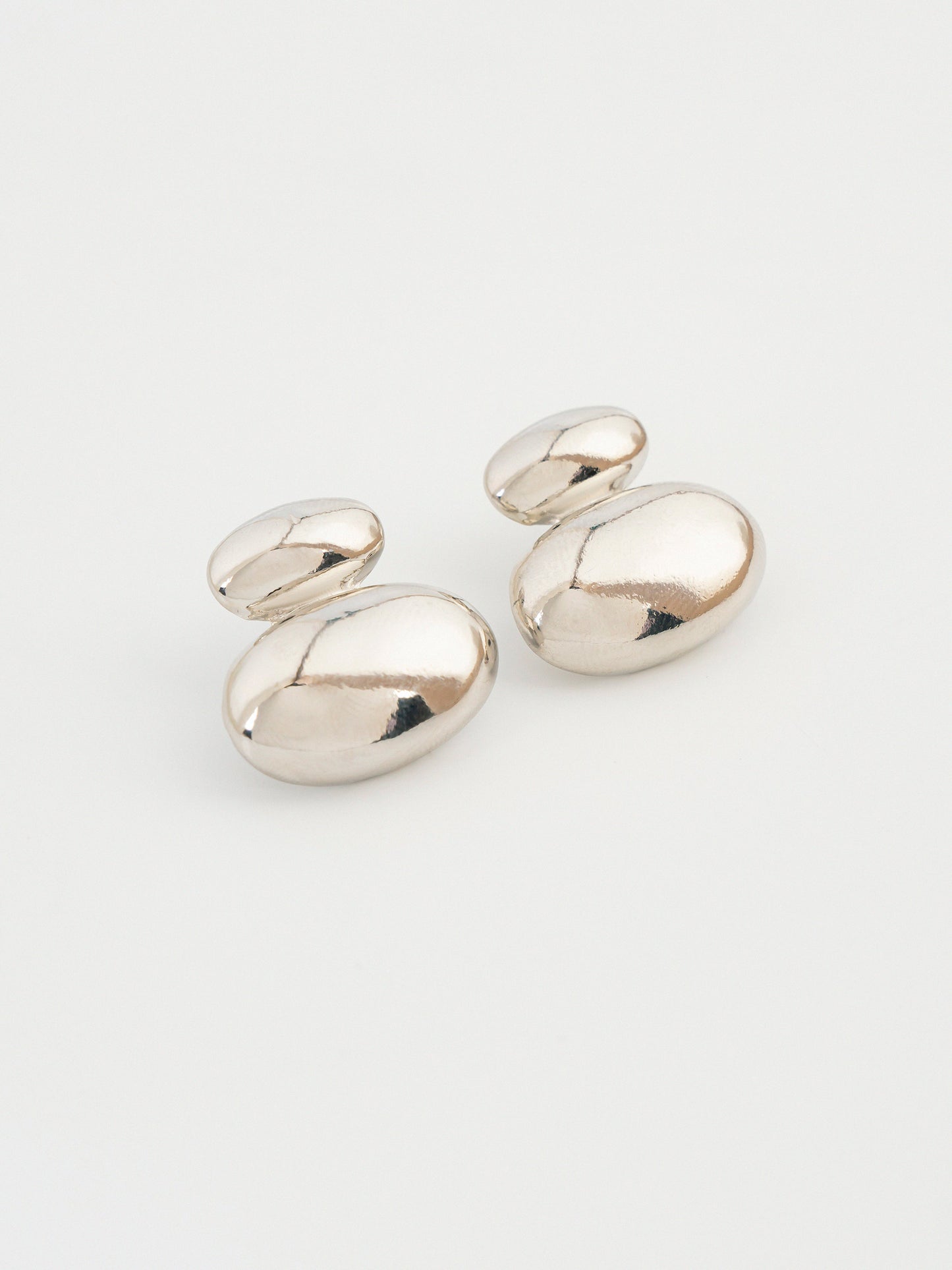 Glossy Studs