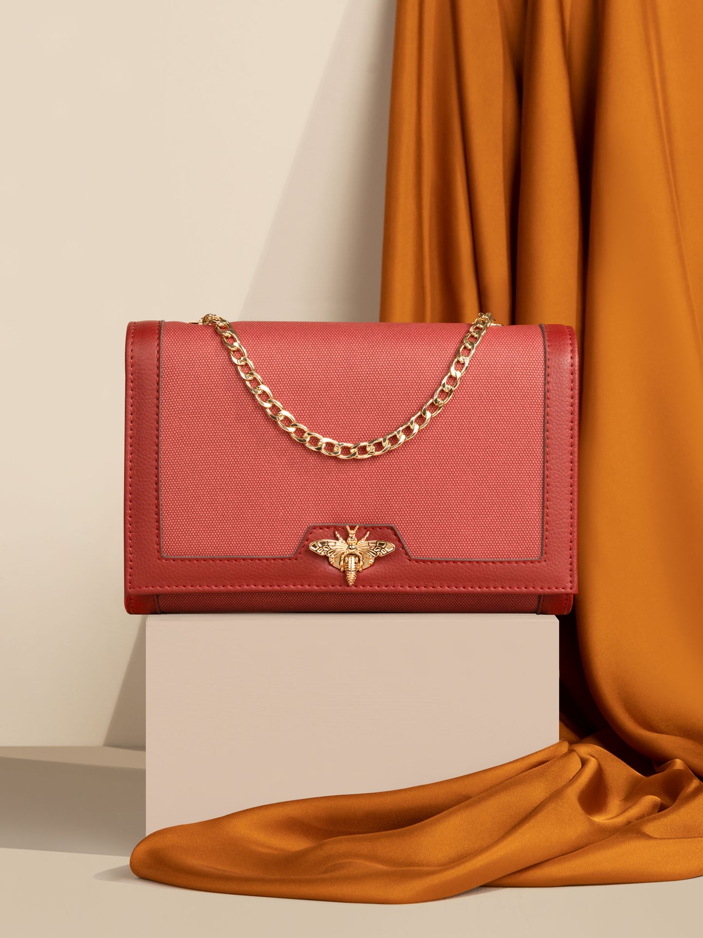 Butterfly Clutch