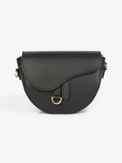 Curved flap bag