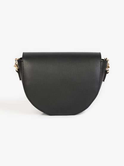 Curved flap bag