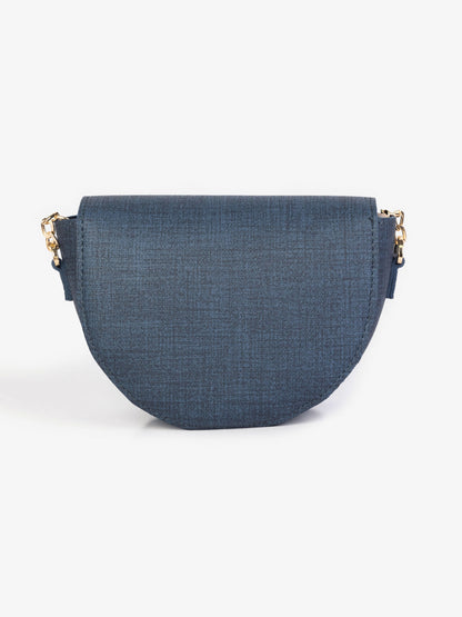 Curved flap bag