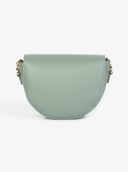 Curved flap bag