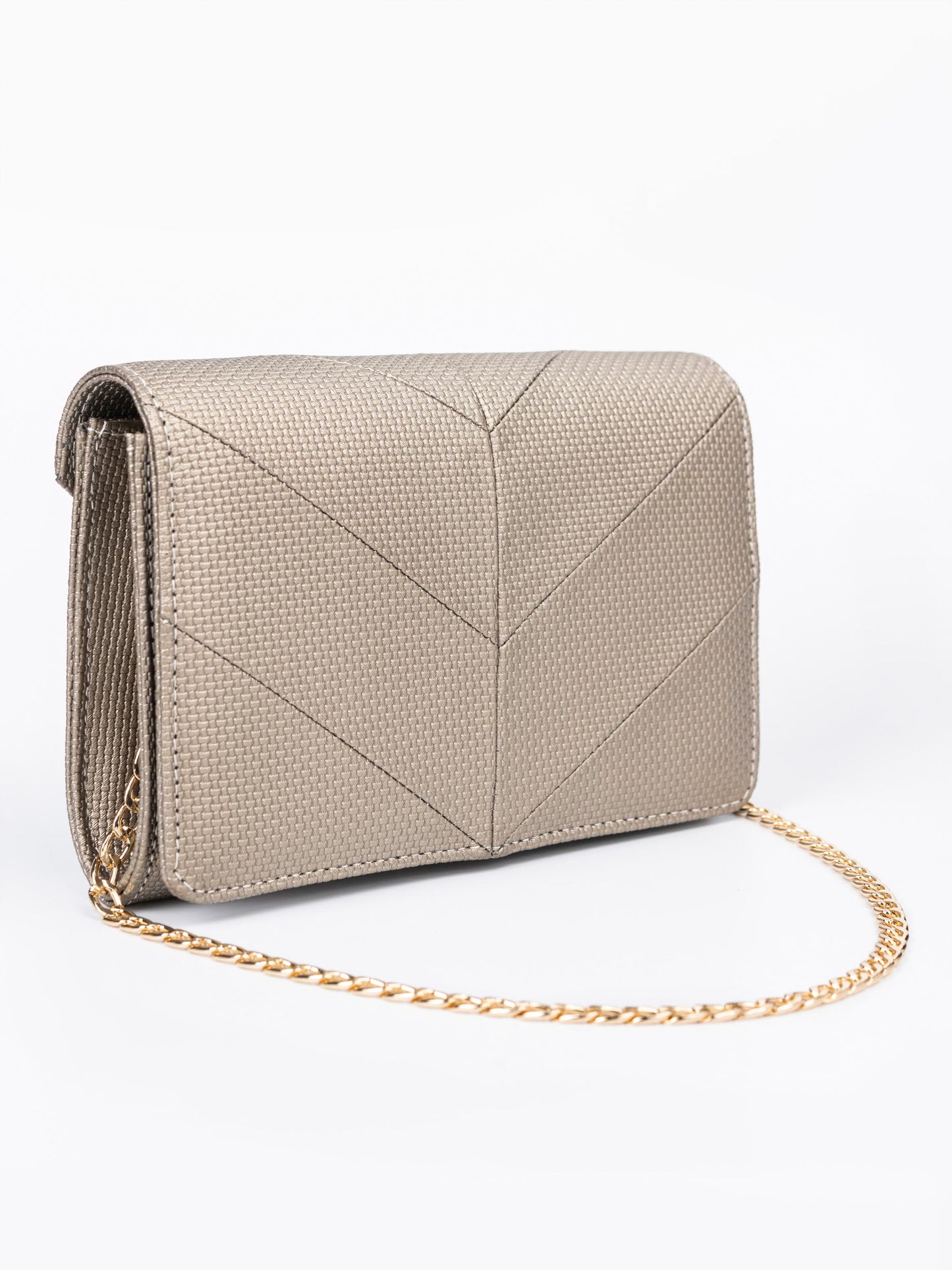 Chevron Clutch