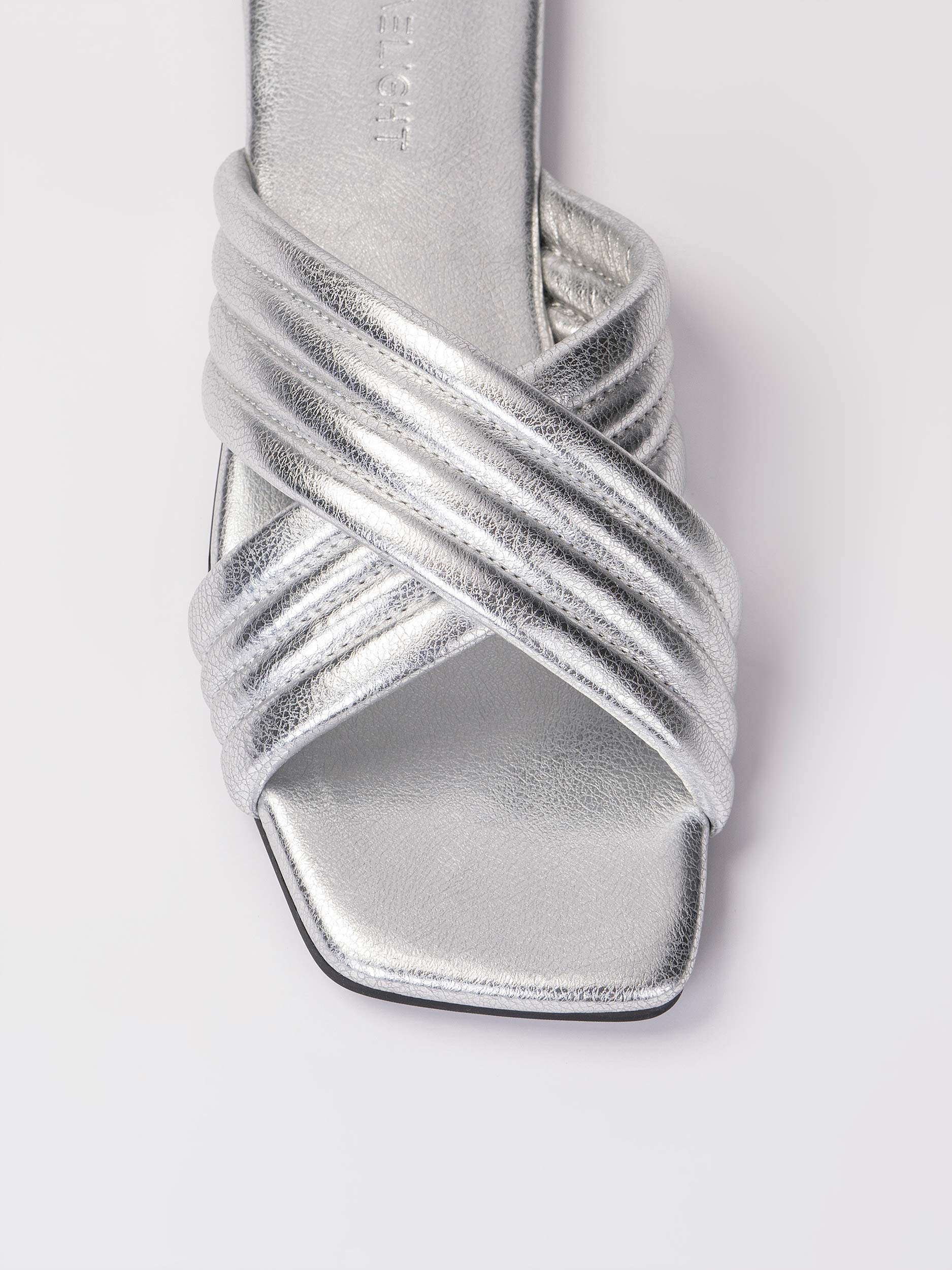 Crisscross Metallic Slides