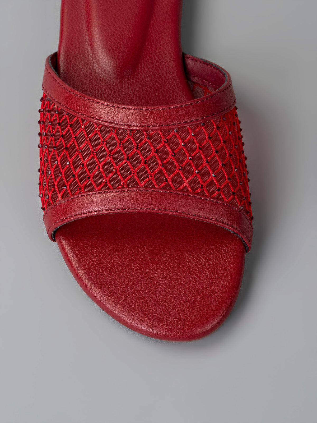 Studded Mesh Slides