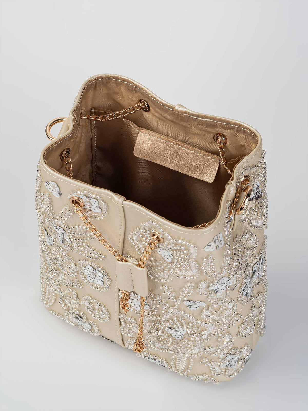 Roselle-Bucket Clutch