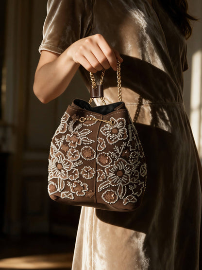Roselle-Bucket Clutch