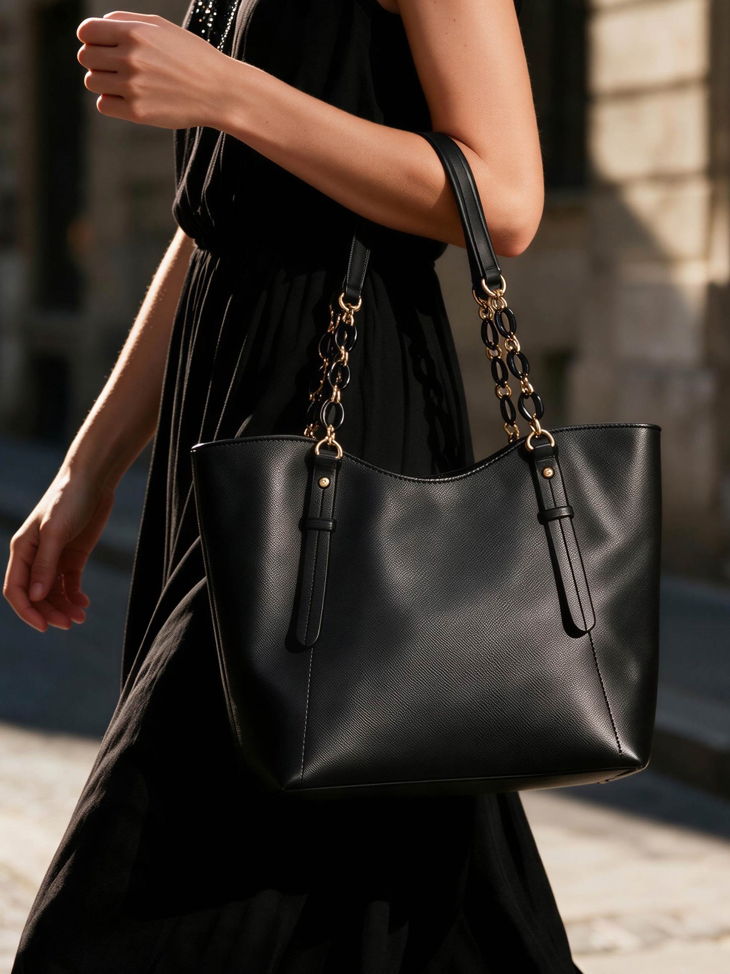 Varella Tote Bag