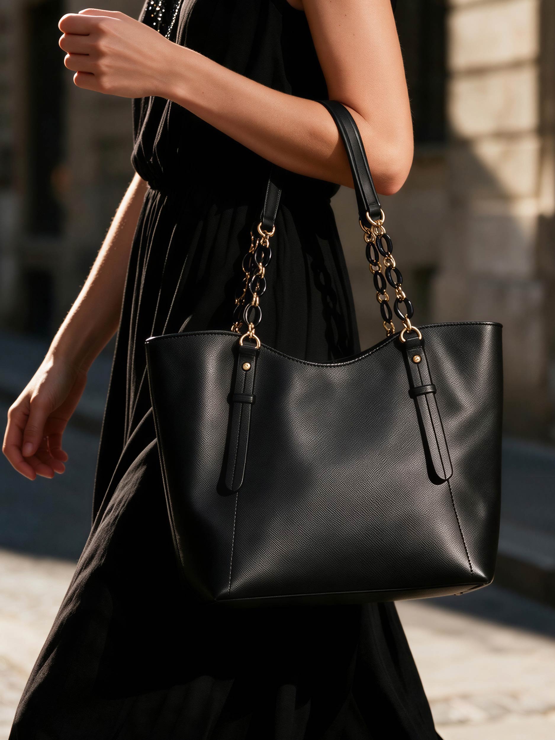 Varella Tote Bag