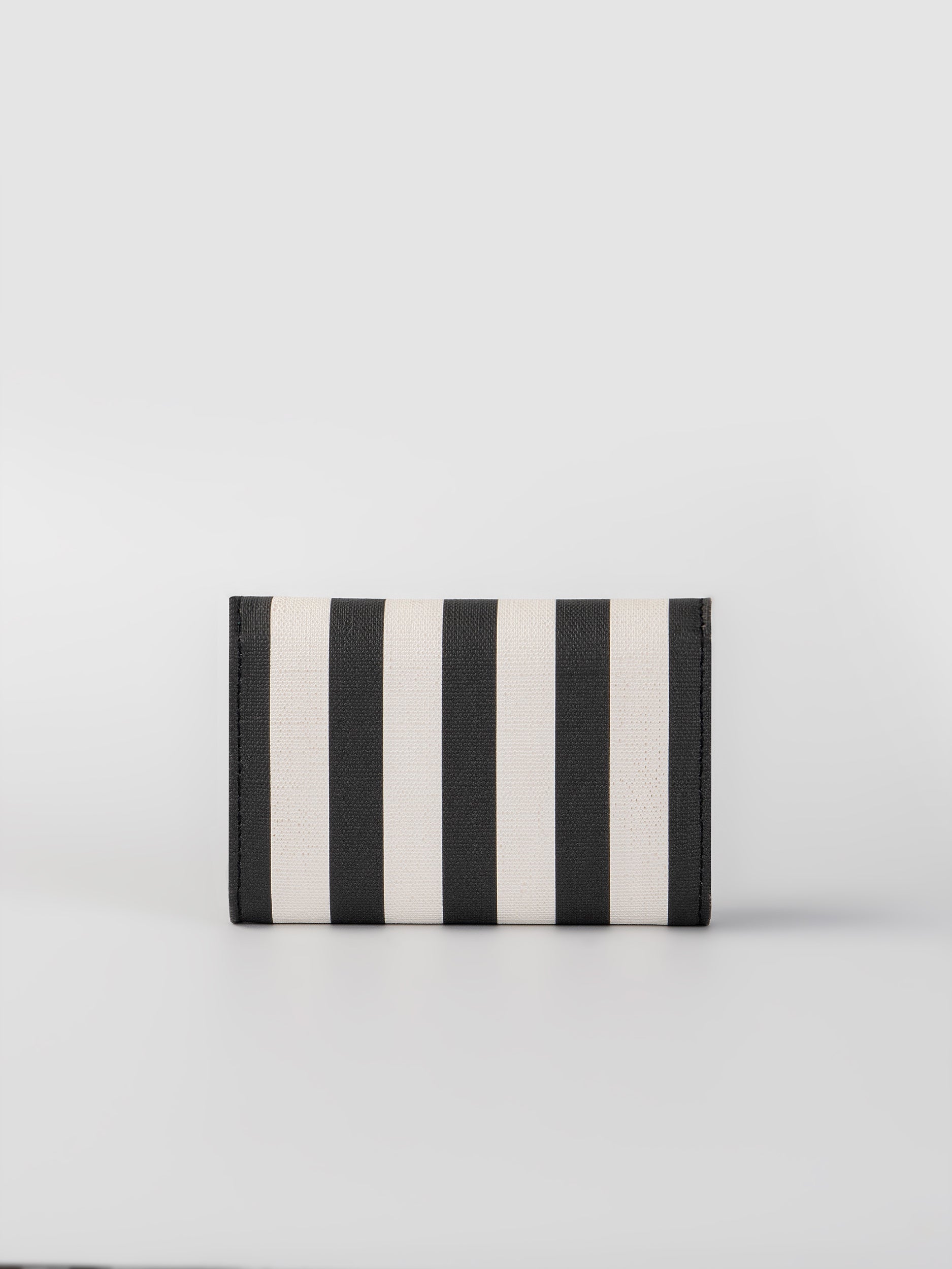 Monochrome Wallet