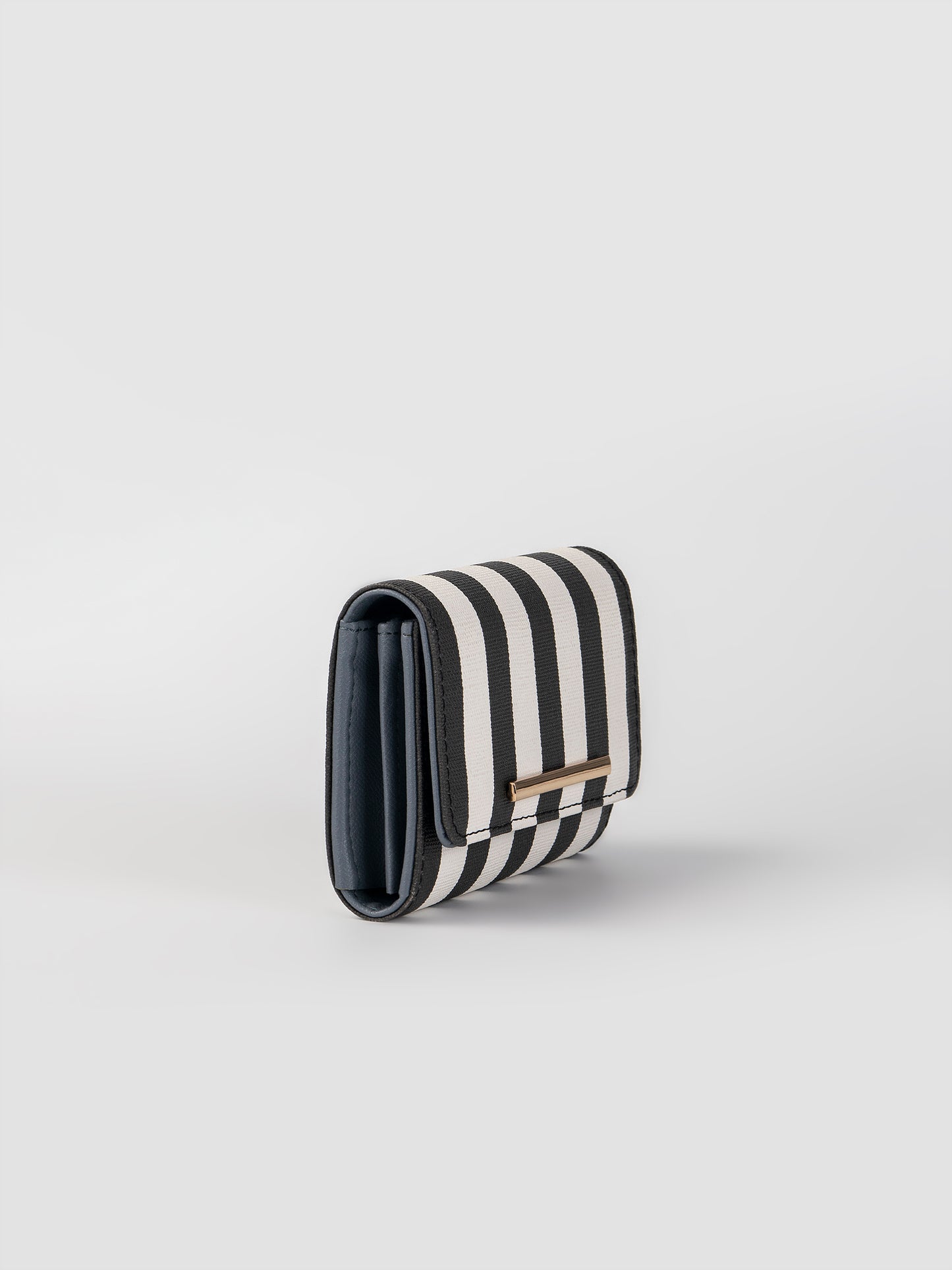 Monochrome Wallet