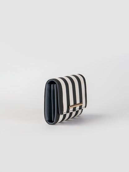 Monochrome Wallet