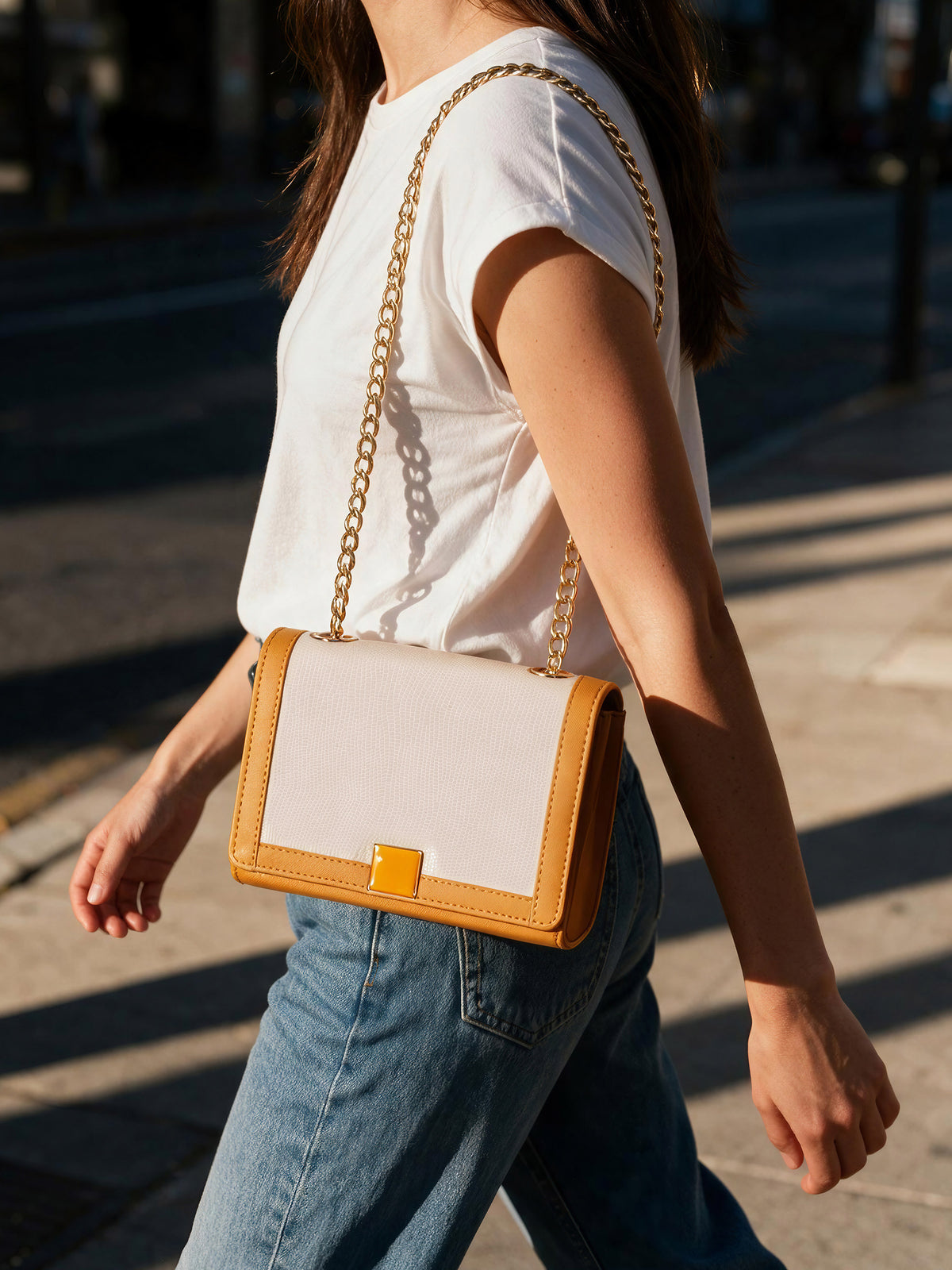 Flap Clutch