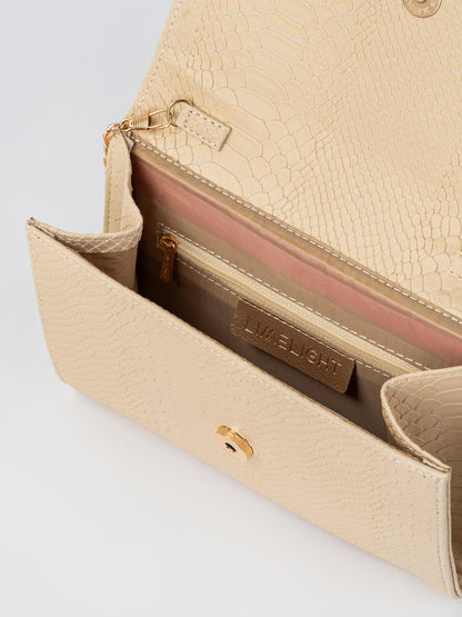 Metallic-Bar Clutch
