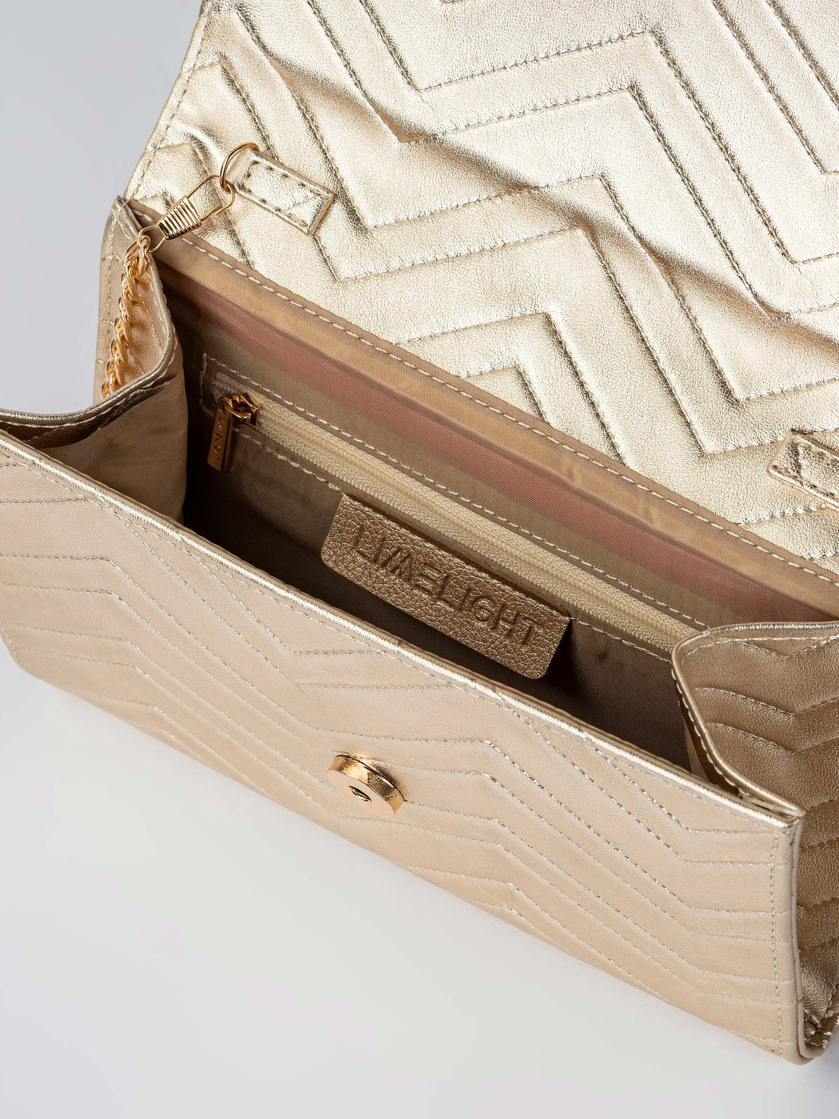 Metallic-Bar Clutch