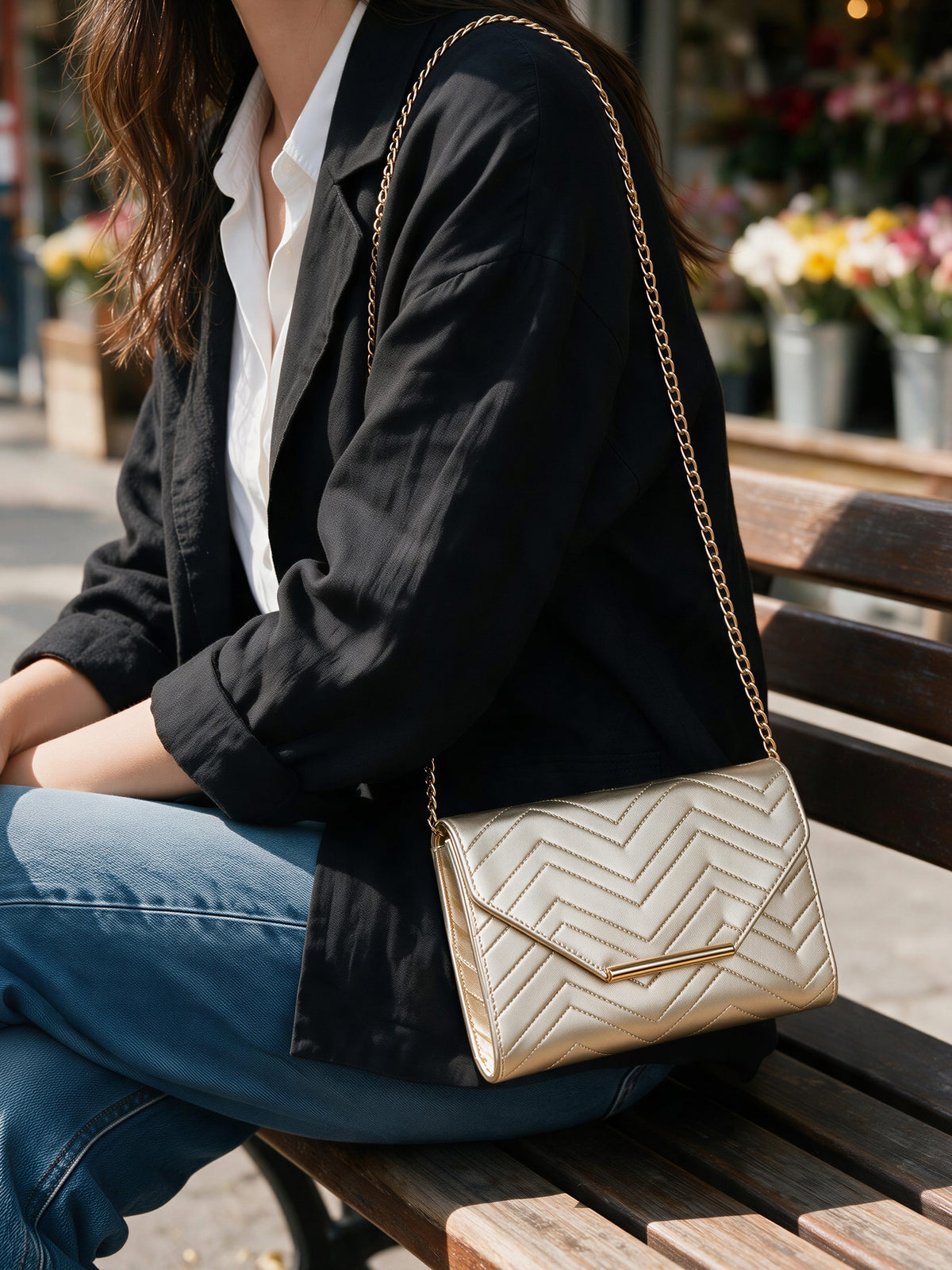 Metallic-Bar Clutch