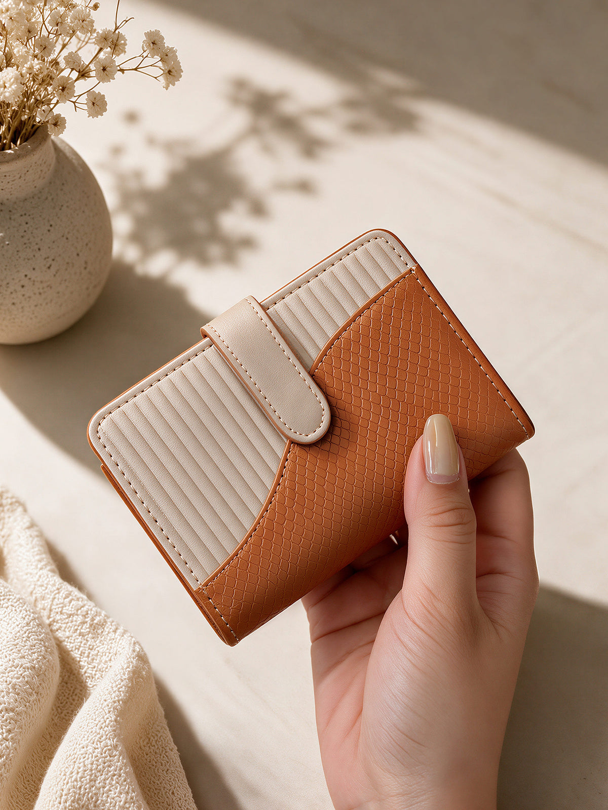 Dual-tone Wallet