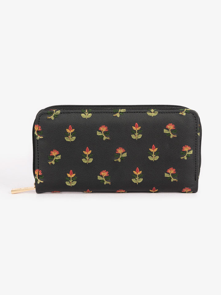 Embroidered Wallets – Limelightpk