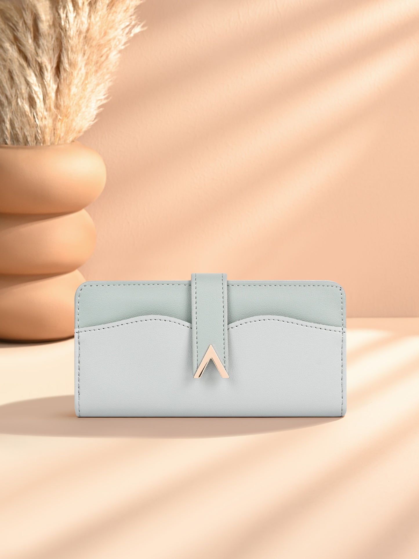 Two-tone Folded Wallet