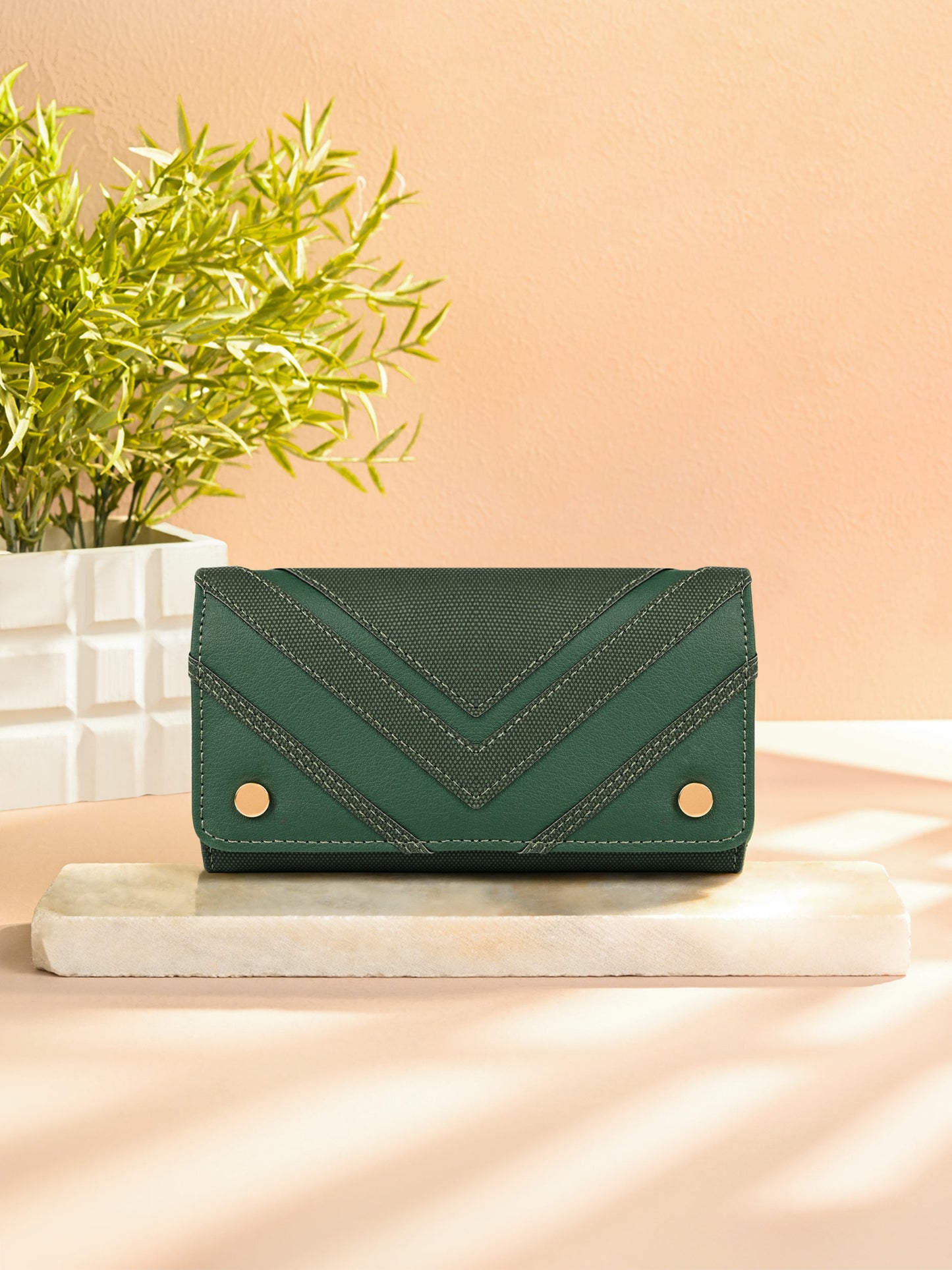 Two-tone Chevron Wallet