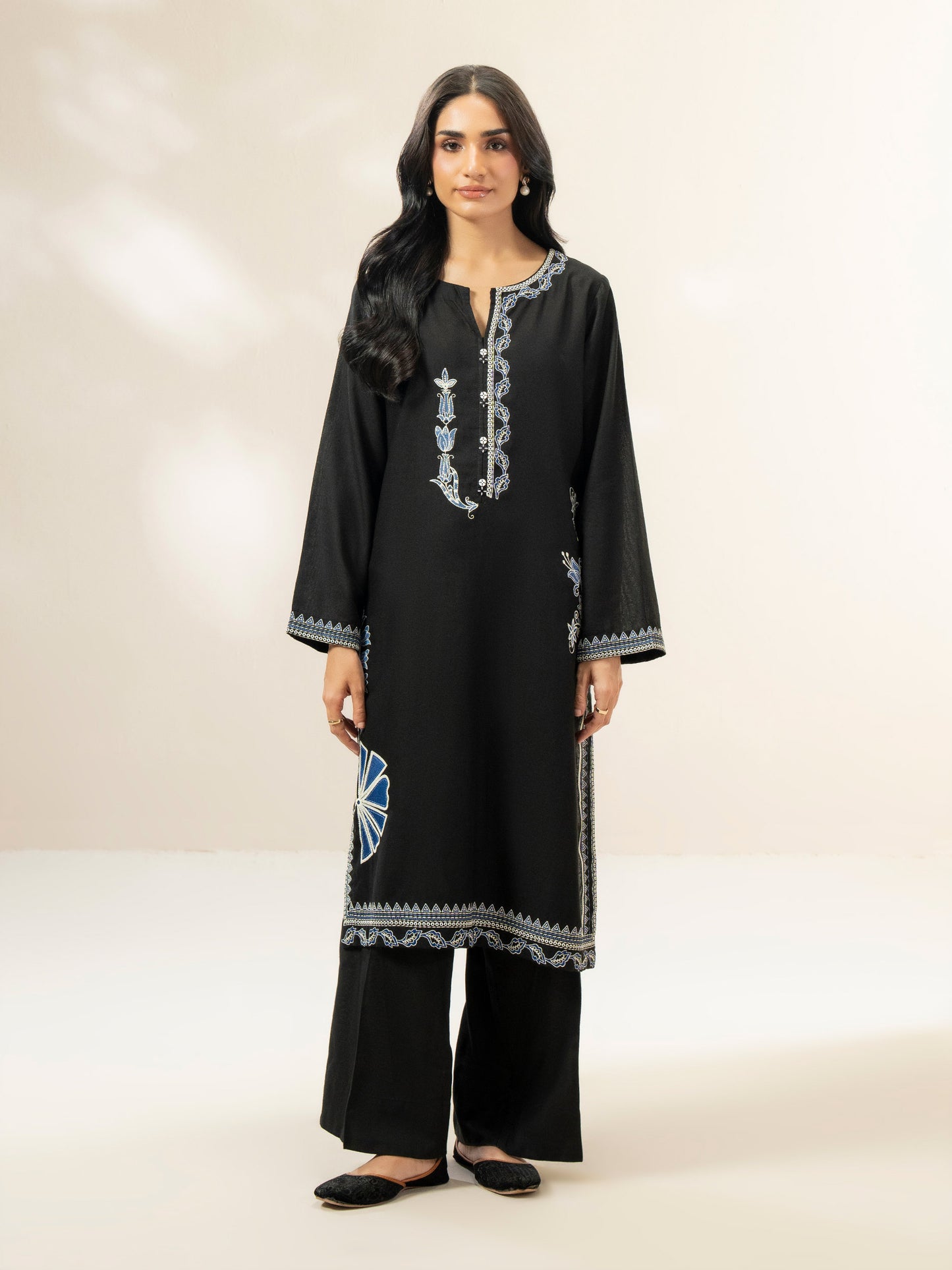 Karandi Shirt-Embroidered (Pret)