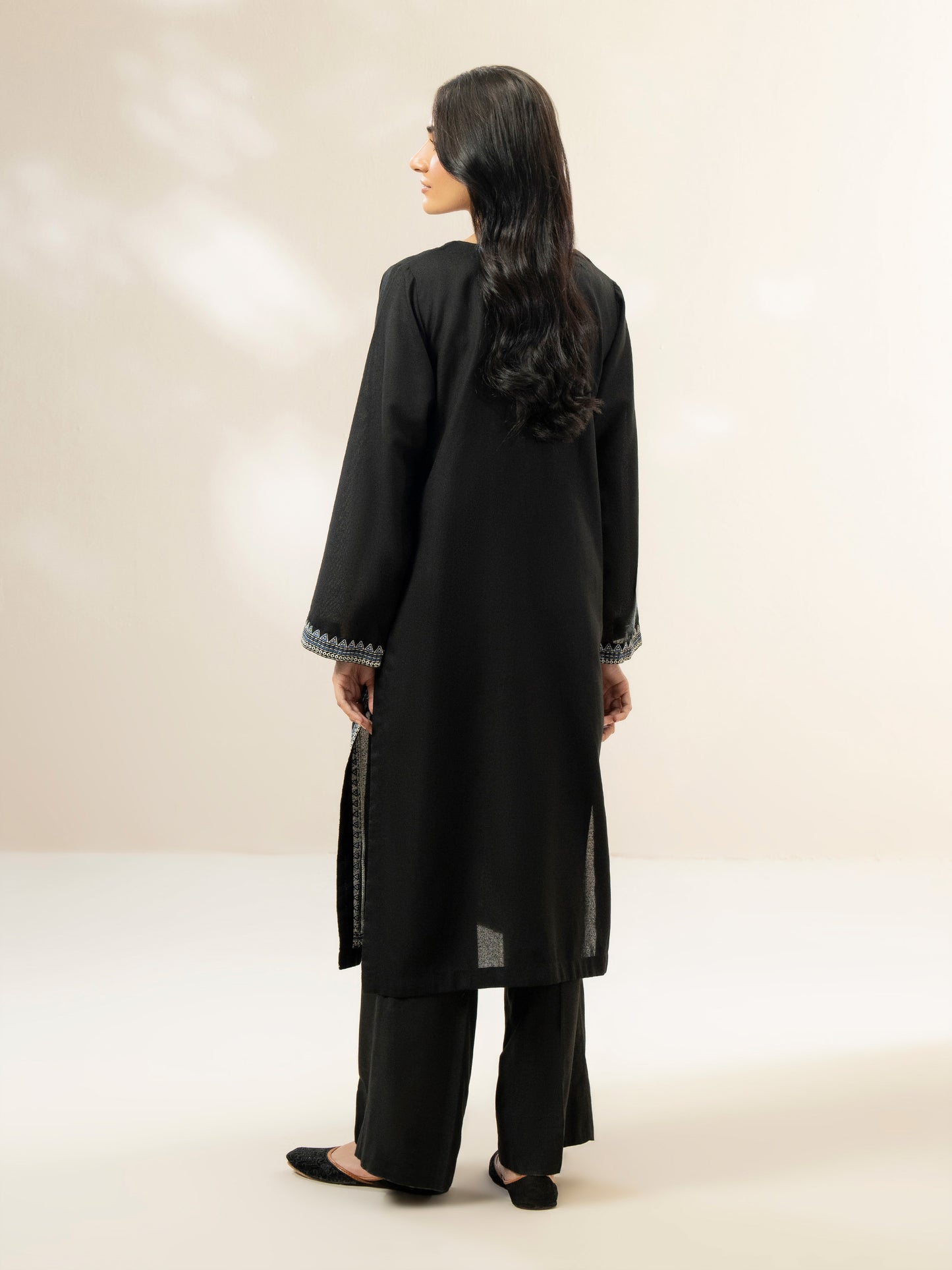 Karandi Shirt-Embroidered (Pret)