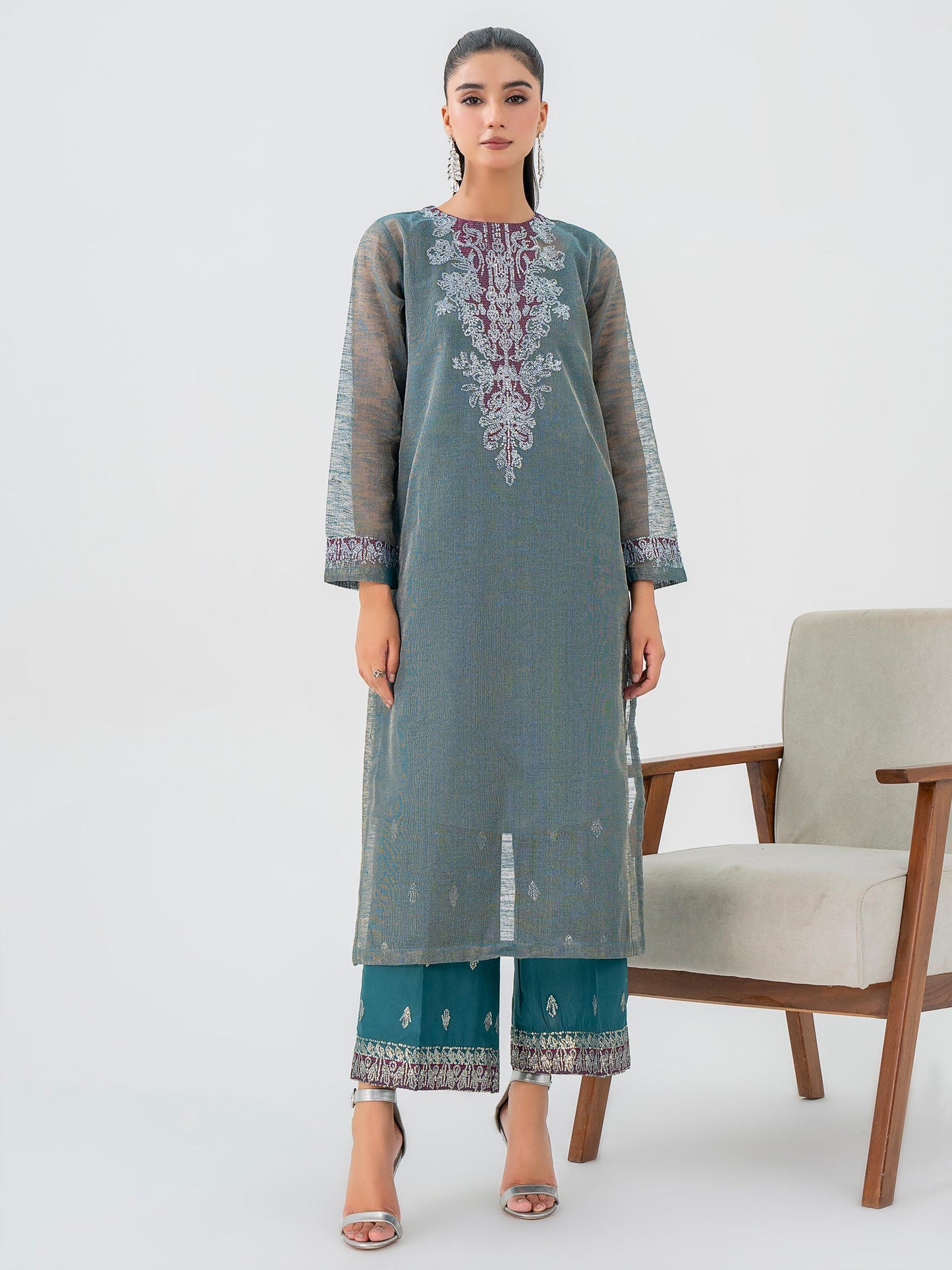 2 Piece Zari Net Suit-Embroidered (Pret)