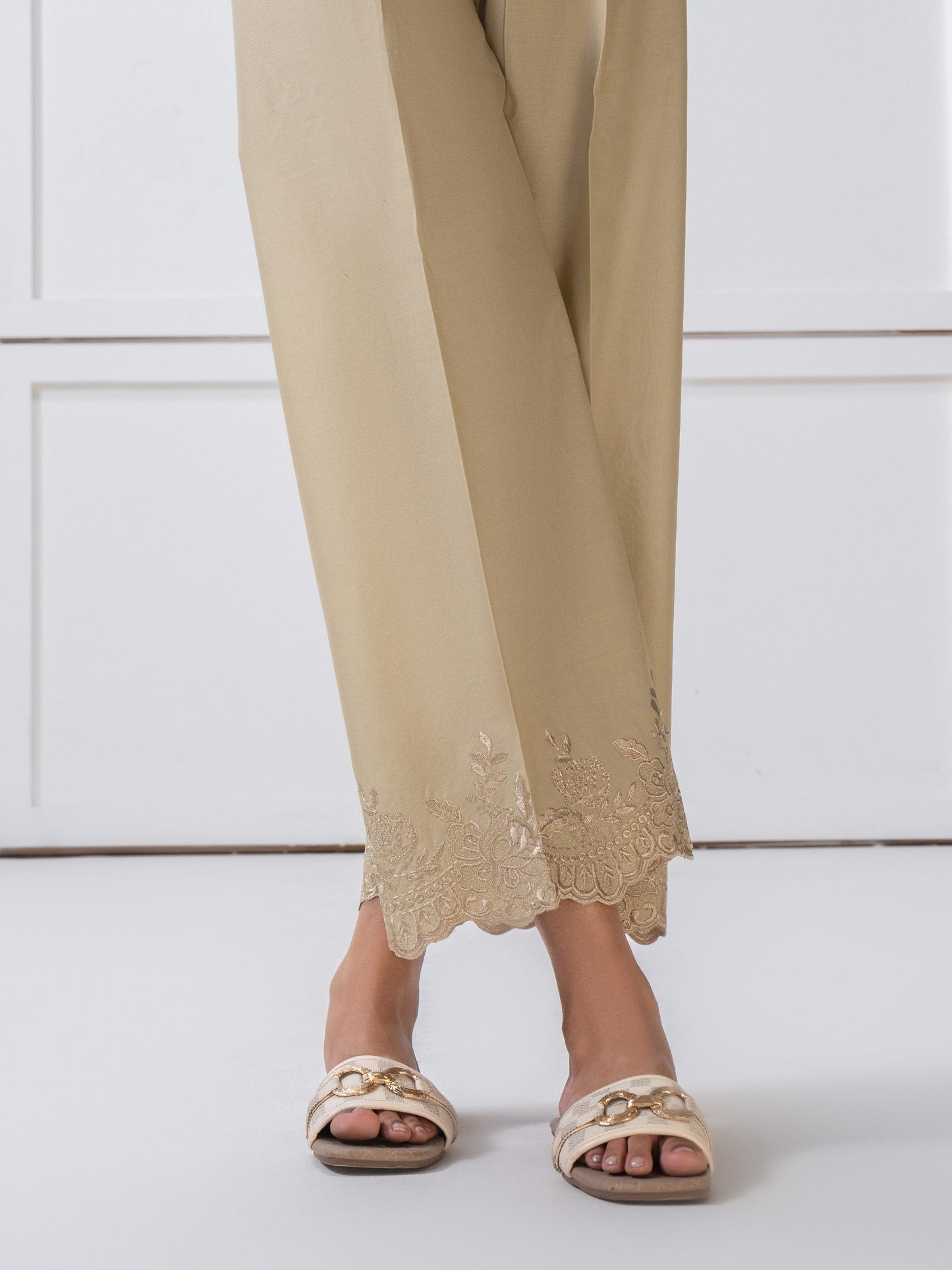 Lawn Trouser-Embroidered (Pret)