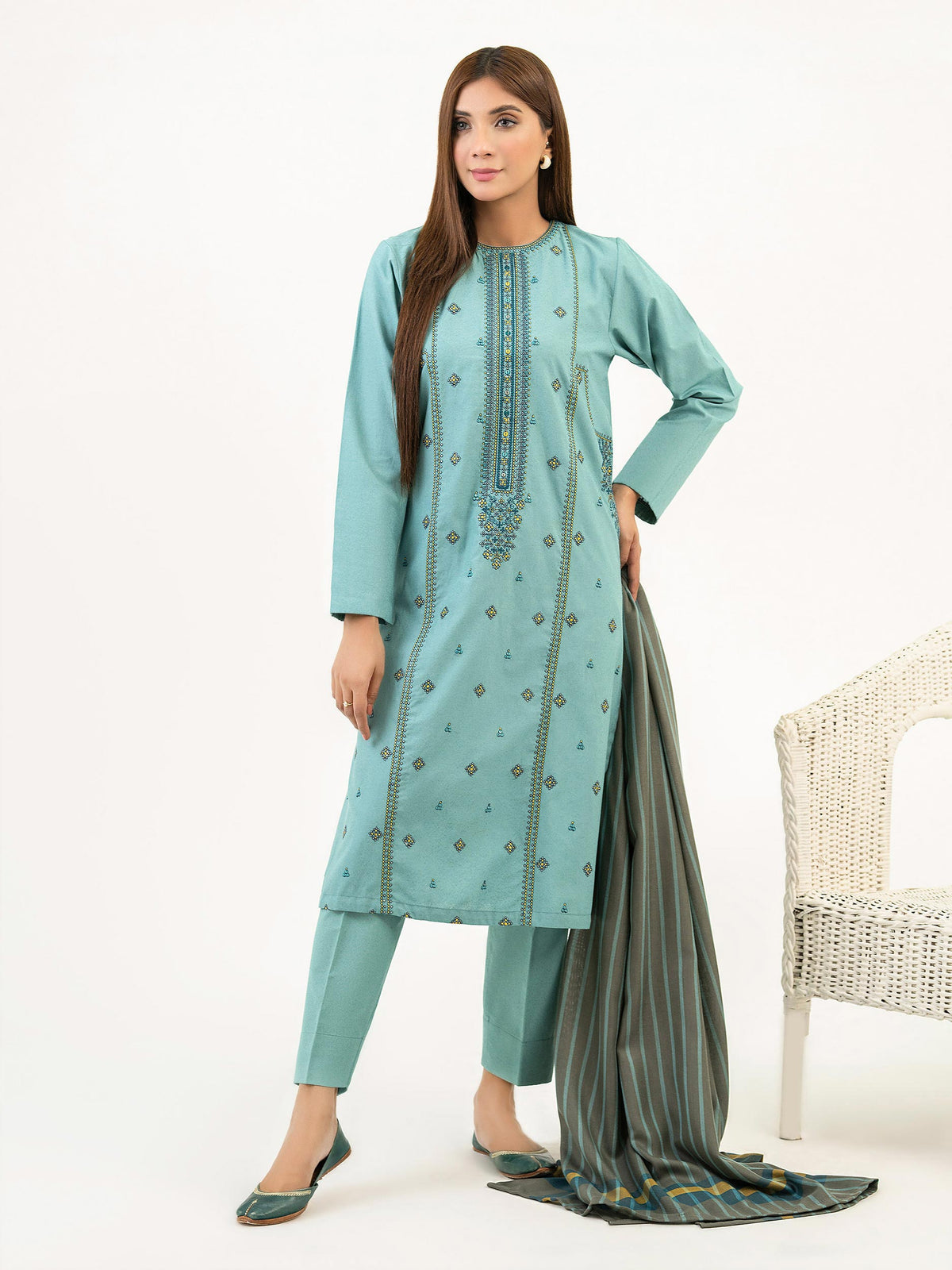 3 Piece Karandi Suit-Embroidered (Pret)