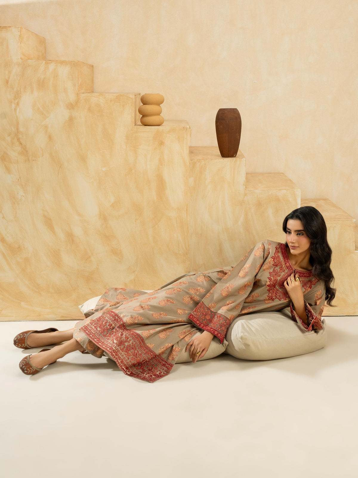 2 Piece Cotton Suit-Embroidered (Pret)