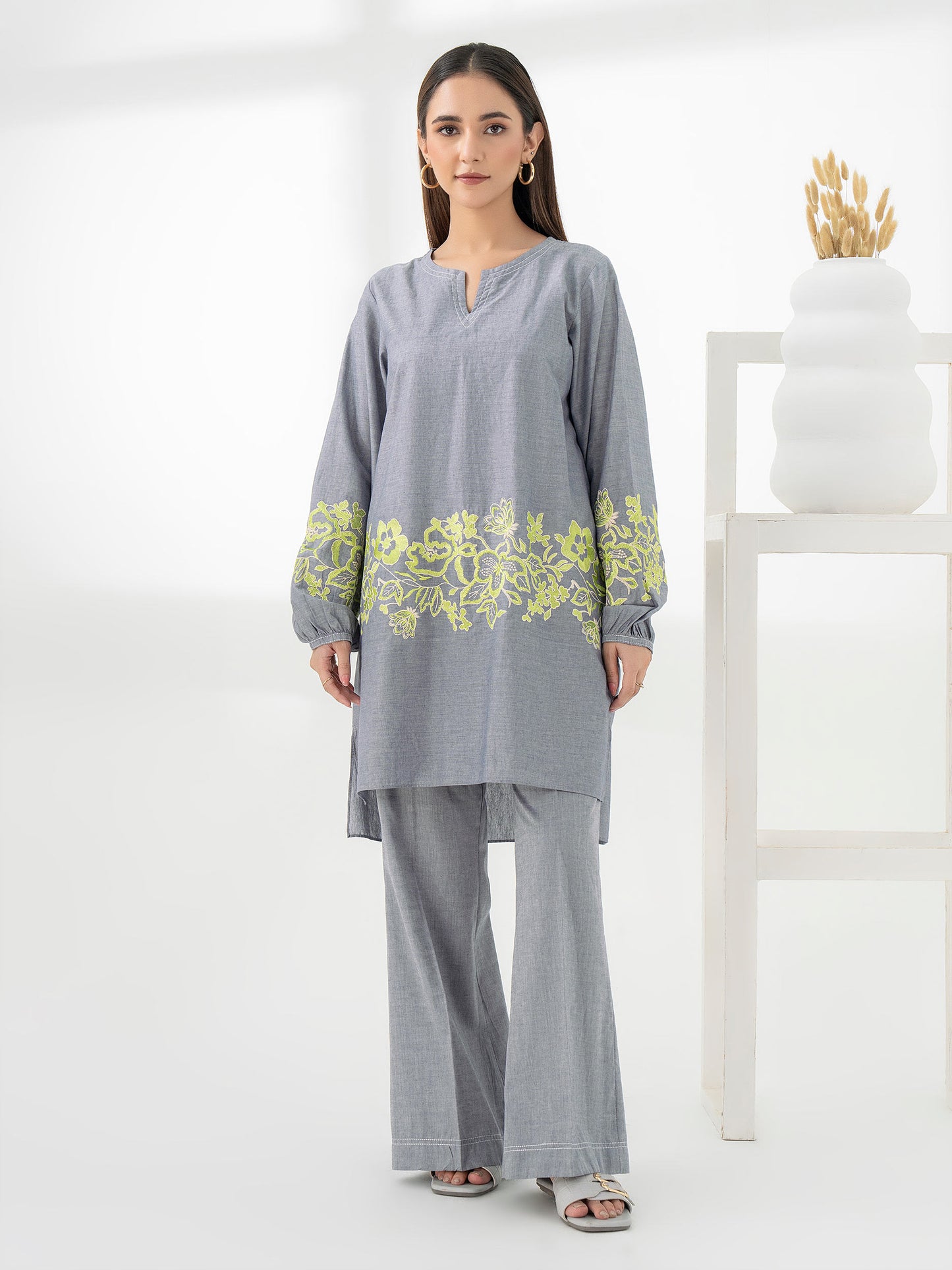2 Piece Yarn Dyed Suit-Embroidered(Pret)