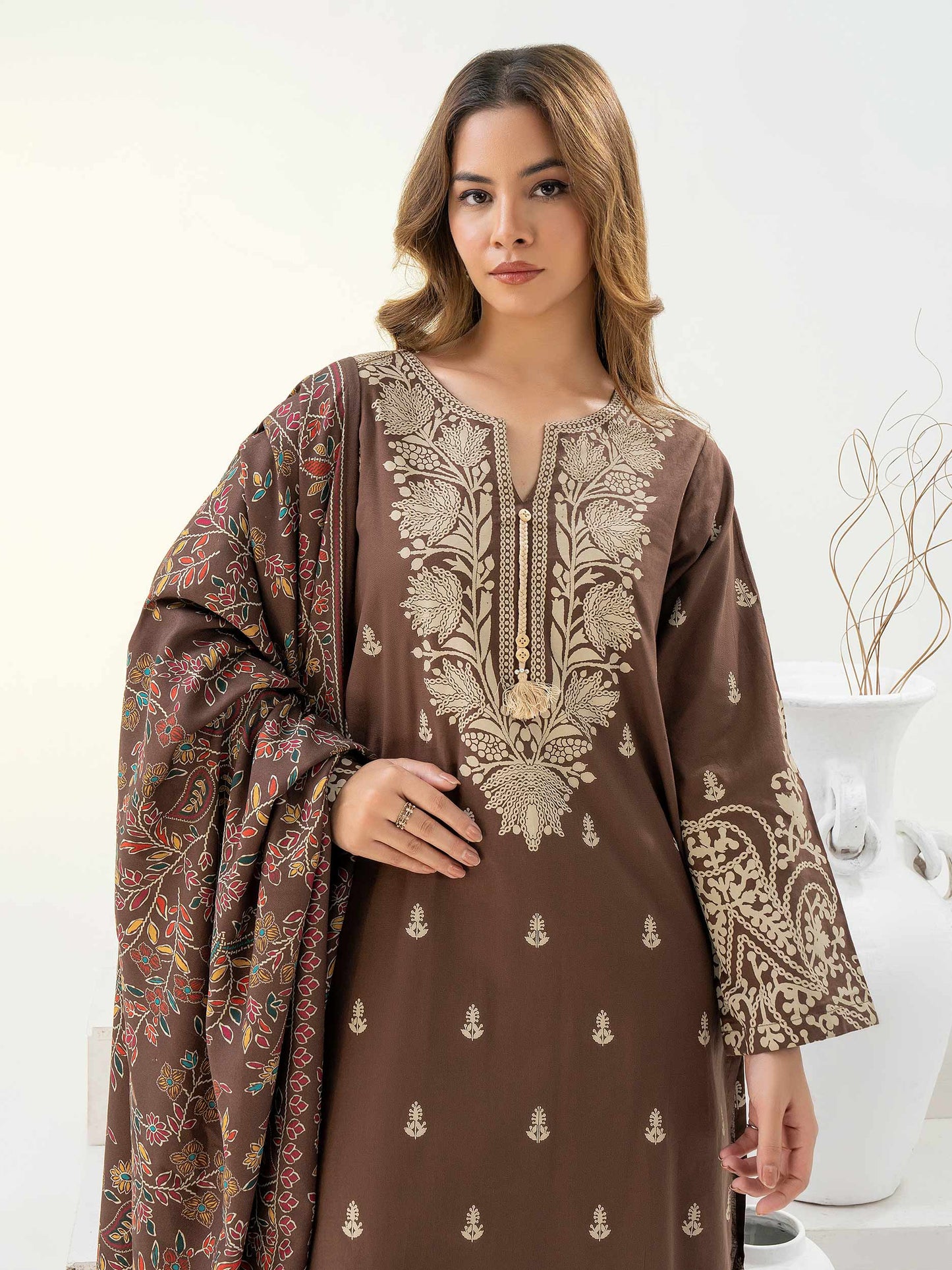 3 Piece Khaddar Suit-Paste Print (Pret)