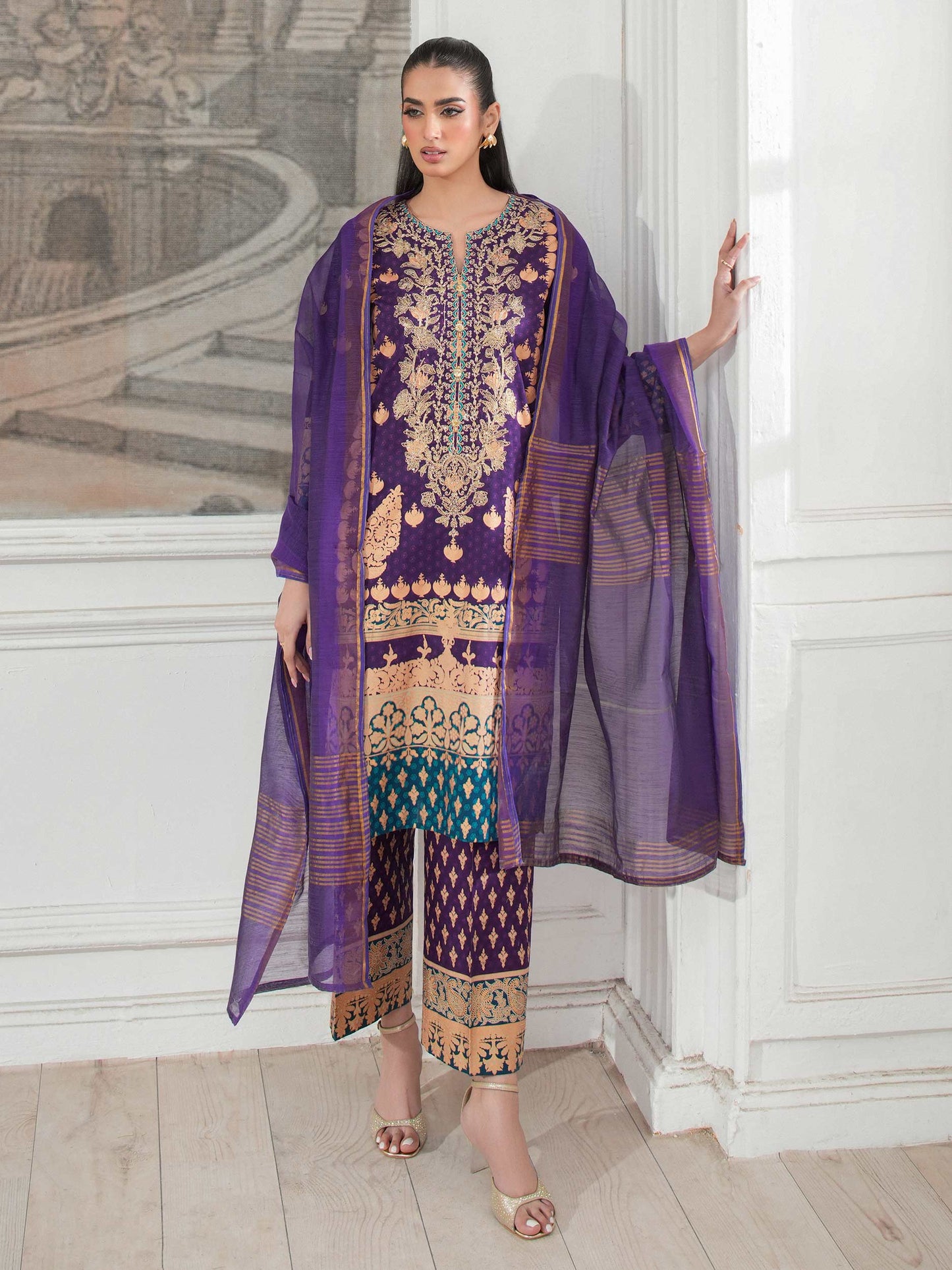 3 Piece Lawn Suit-Embroidered (Unstitched)