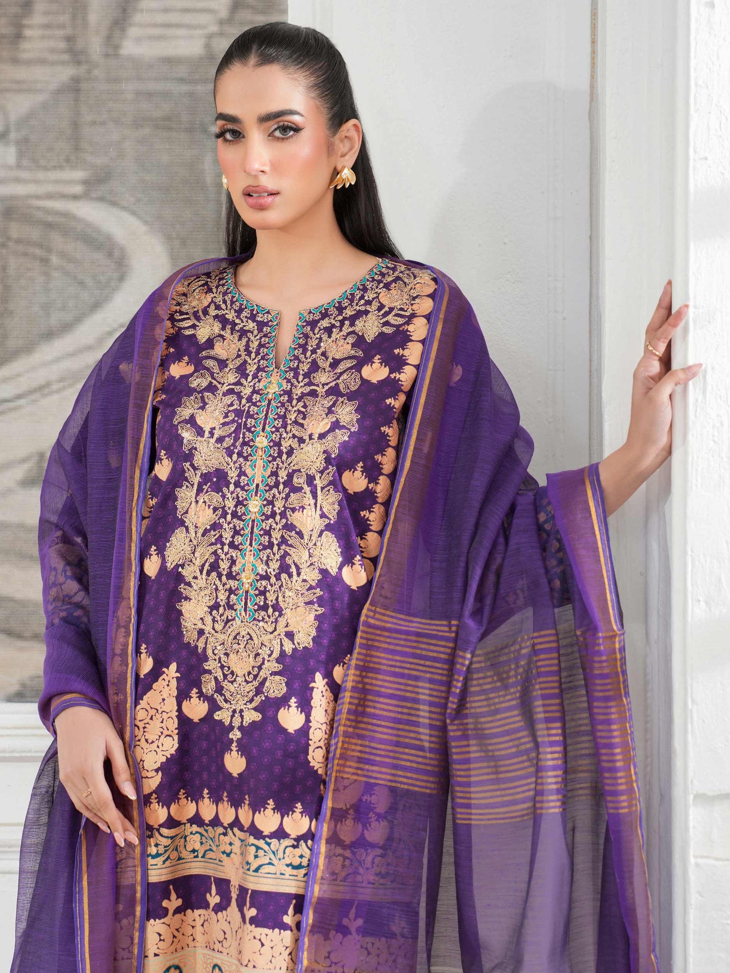 3 Piece Lawn Suit-Embroidered (Unstitched)