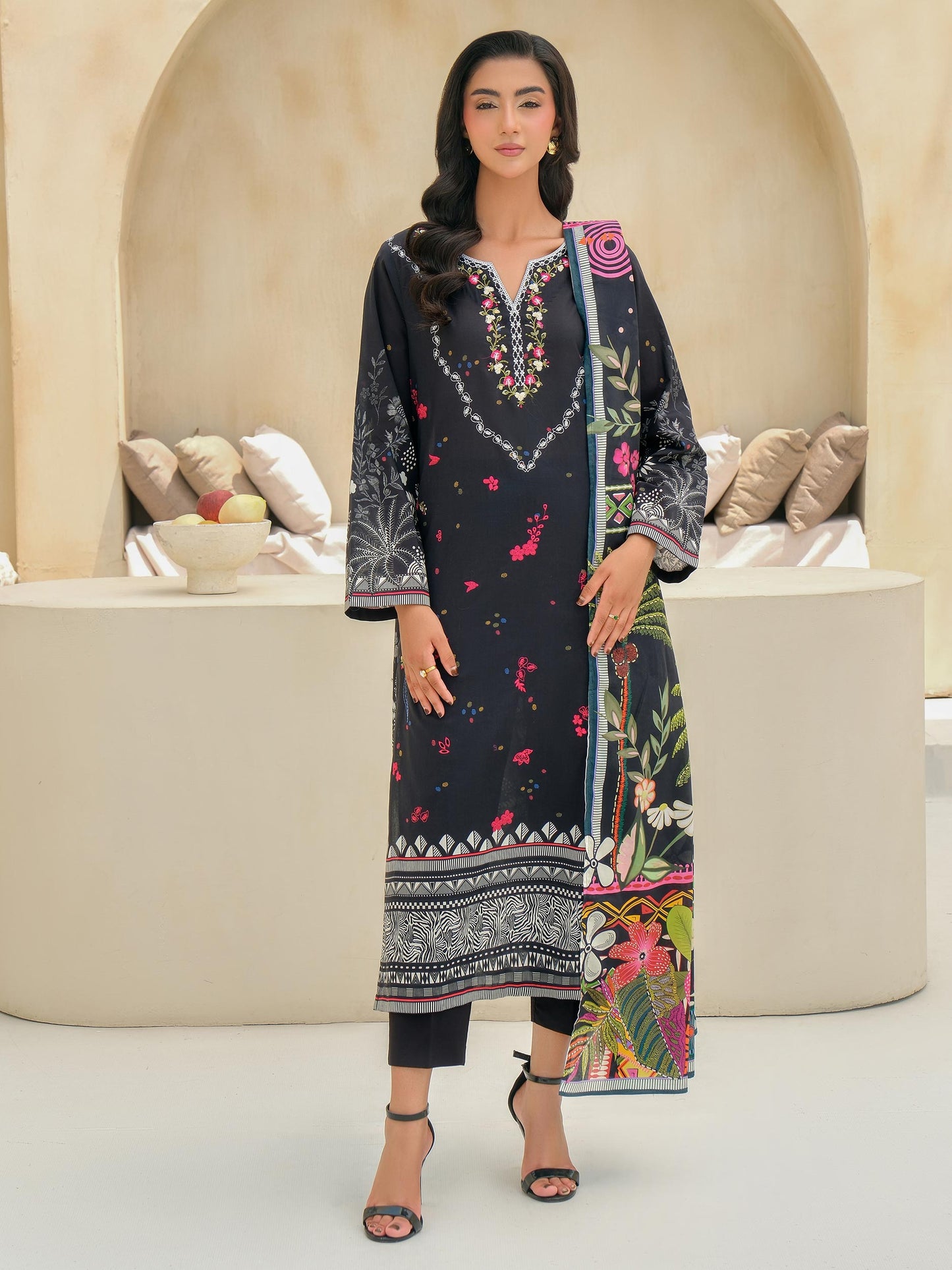 3 Piece Lawn Suit-Embroidered (Unstitched)