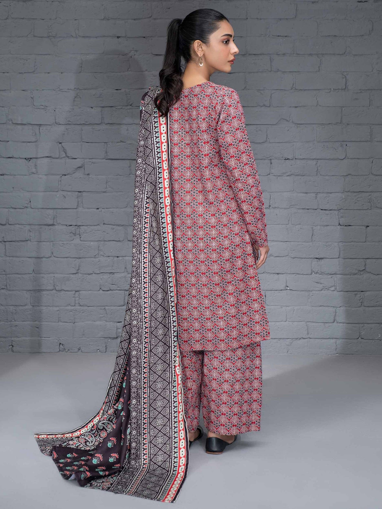 3 Piece Khaddar Suit-Printed (Unstitched)