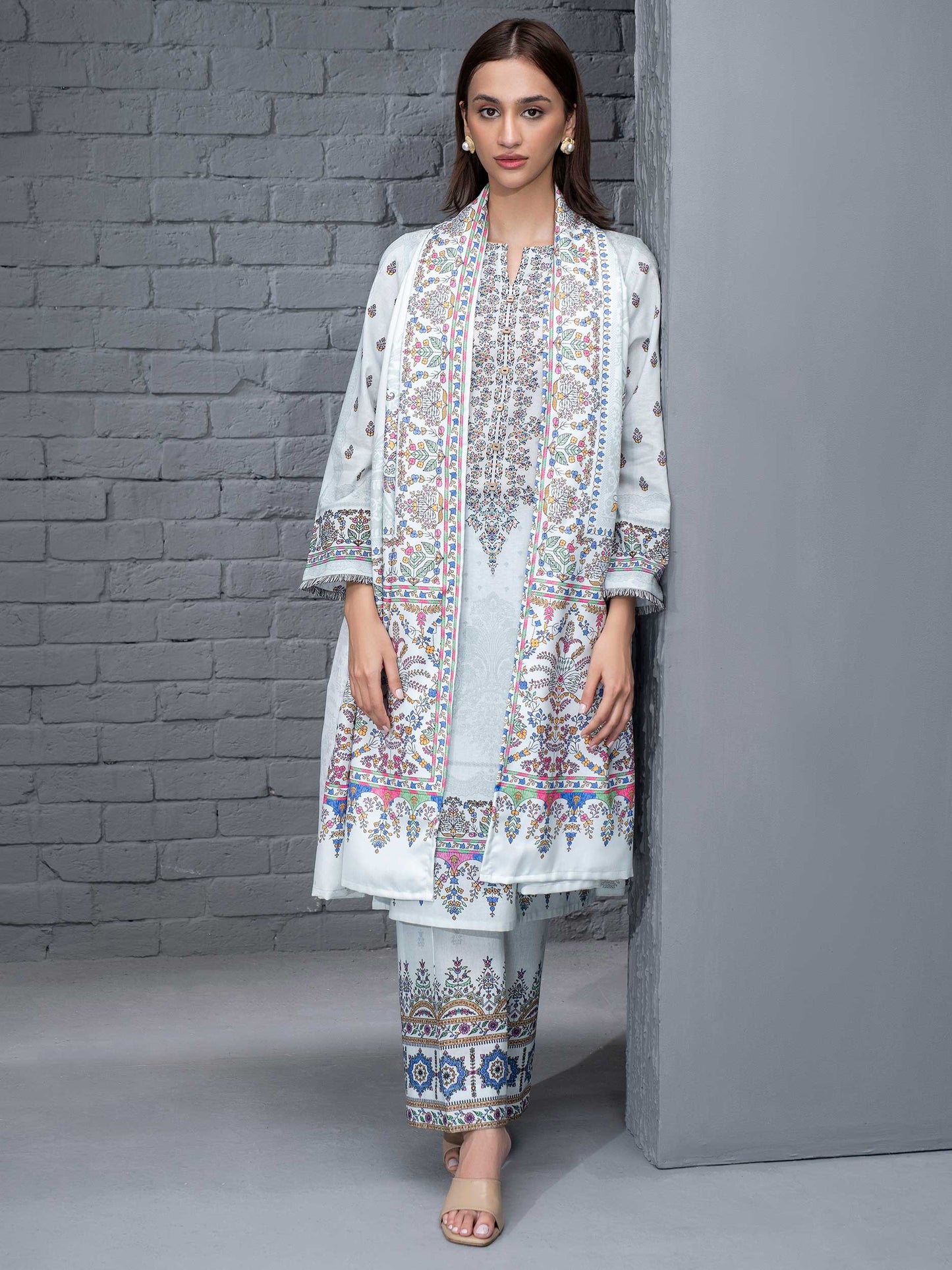 3 Piece Khaddar Suit-Printed (Unstitched)