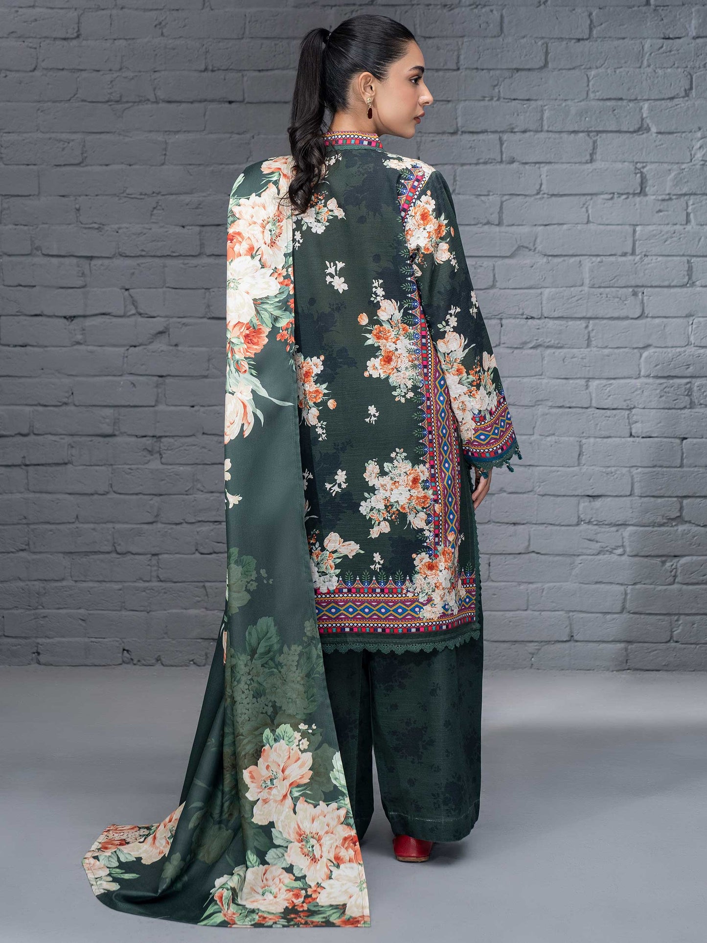 3 Piece Khaddar Suit-Printed (Unstitched)