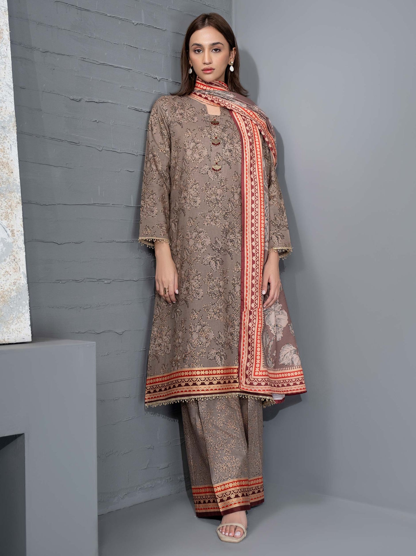 3 Piece Khaddar Suit-Paste Print (Unstitched)