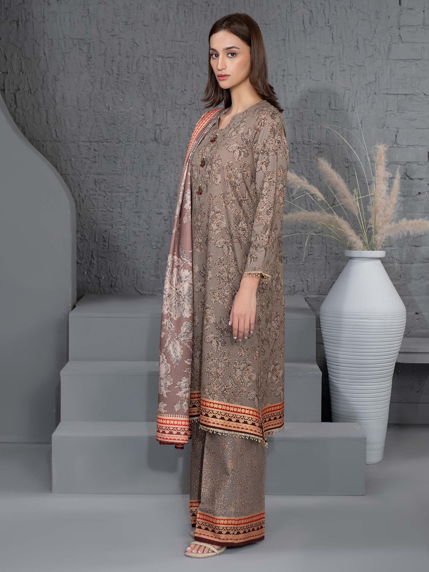 3 Piece Khaddar Suit-Paste Print (Unstitched)