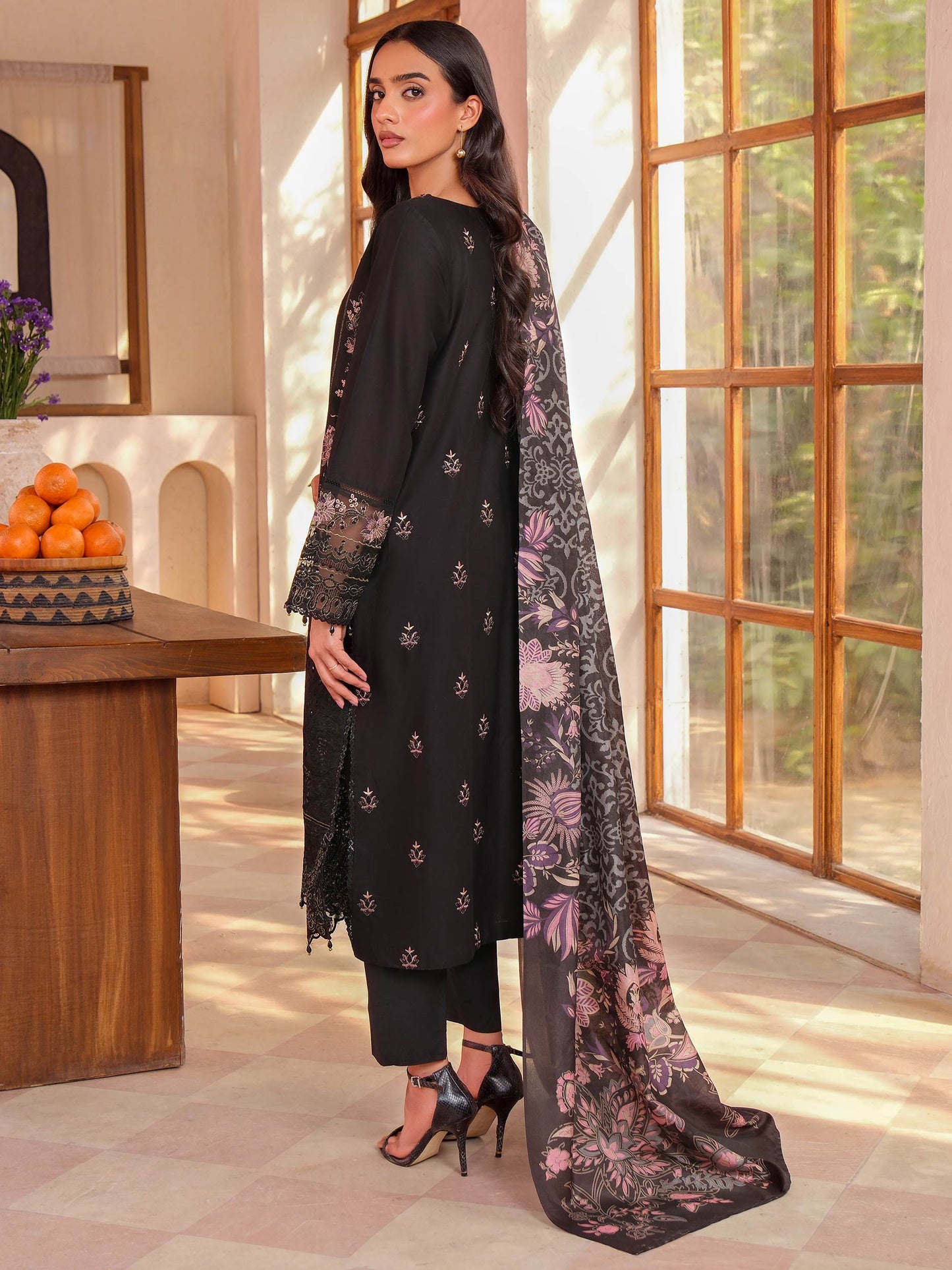 3 Piece Lawn Suit-Embroidered (Unstitched)