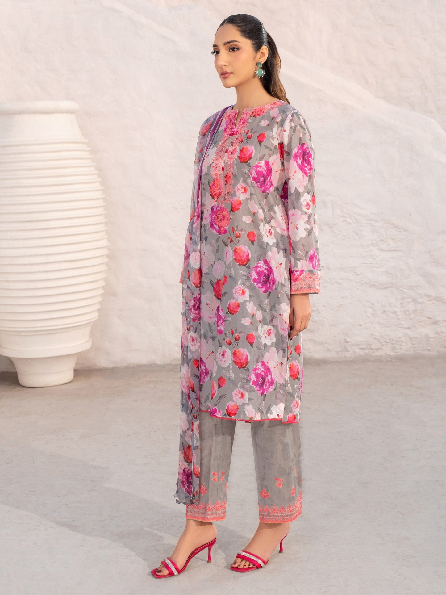 3 Piece Lawn Suit-Embroidered (Unstitched)