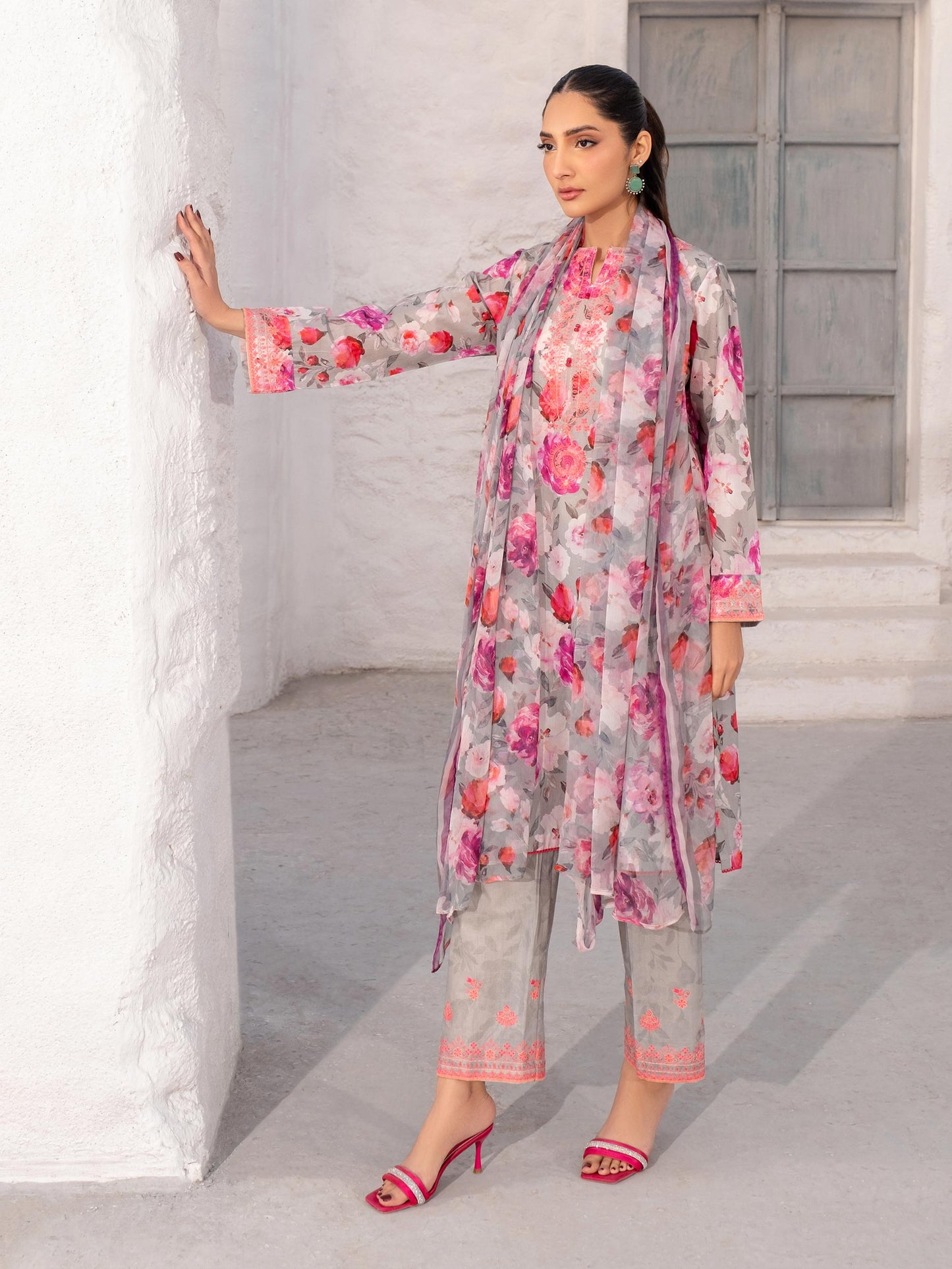 3 Piece Lawn Suit-Embroidered (Unstitched)