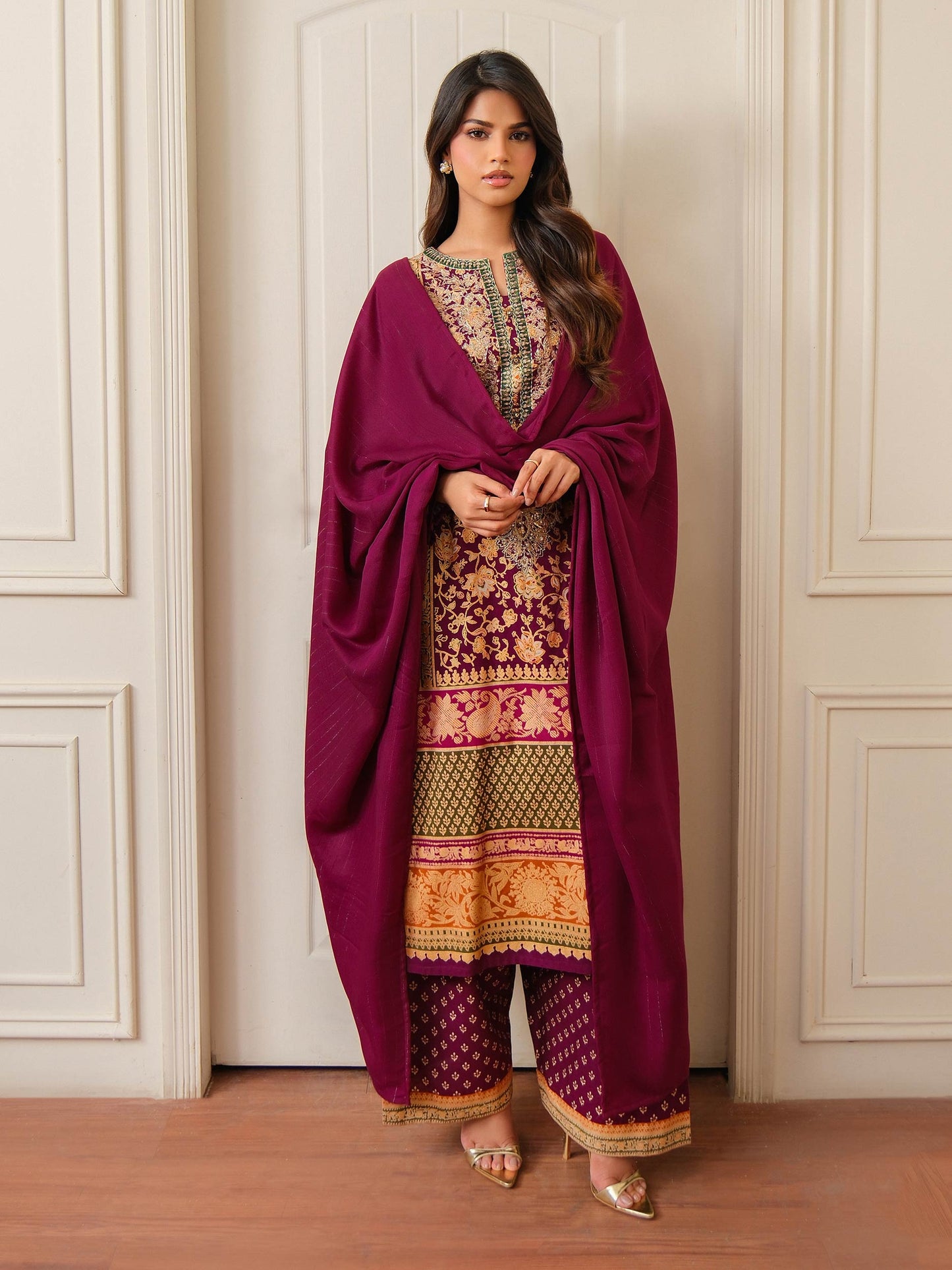 3 Piece Khaddar Suit-Embroidered (Unstitched)