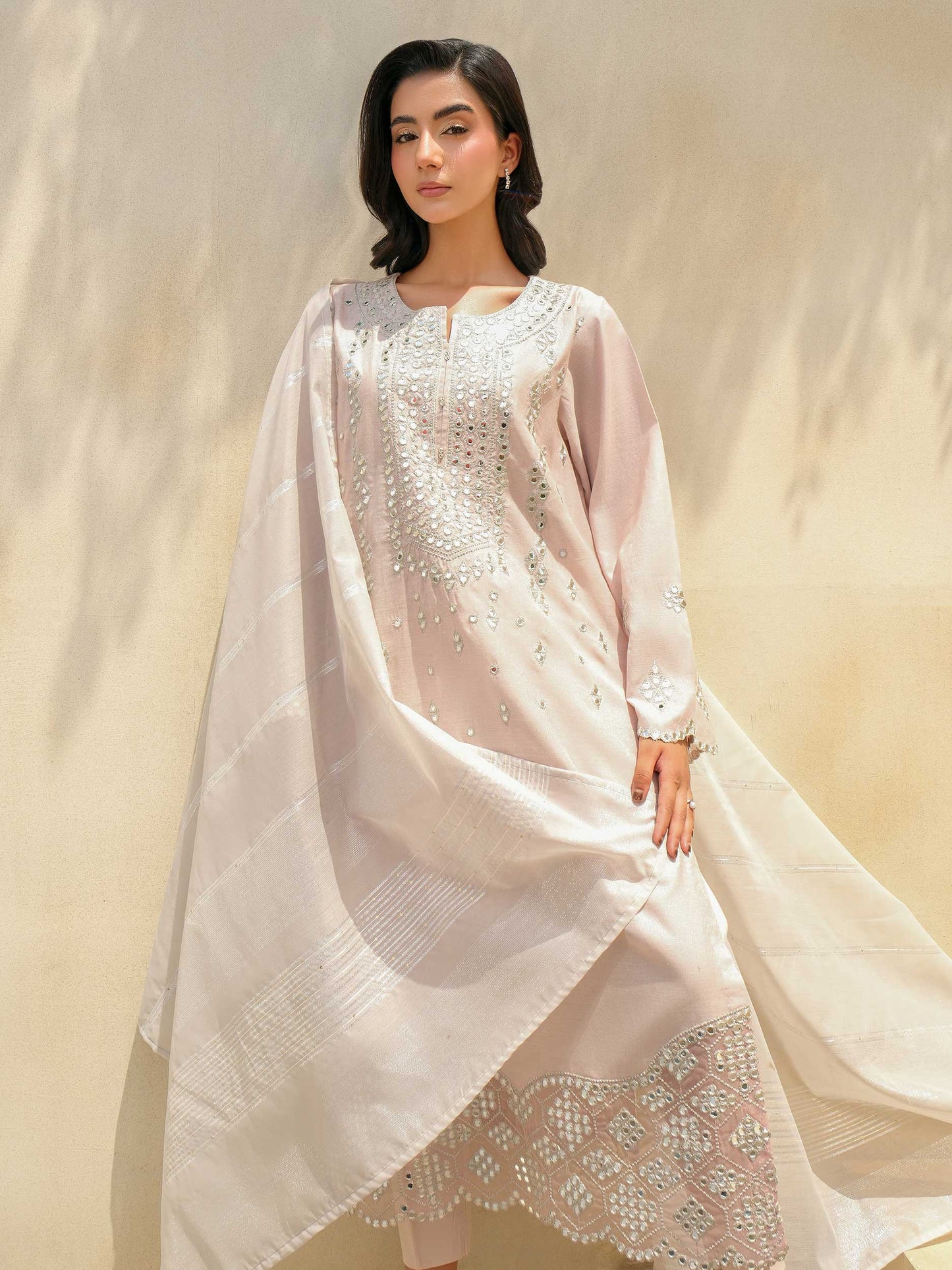 3 Piece Lawn Suit-Embroidered (Unstitched)