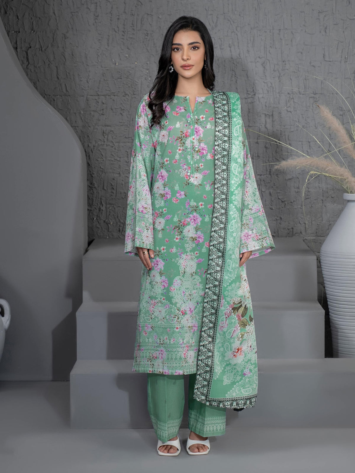 3 Piece Khaddar Suit-Printed (Unstitched)